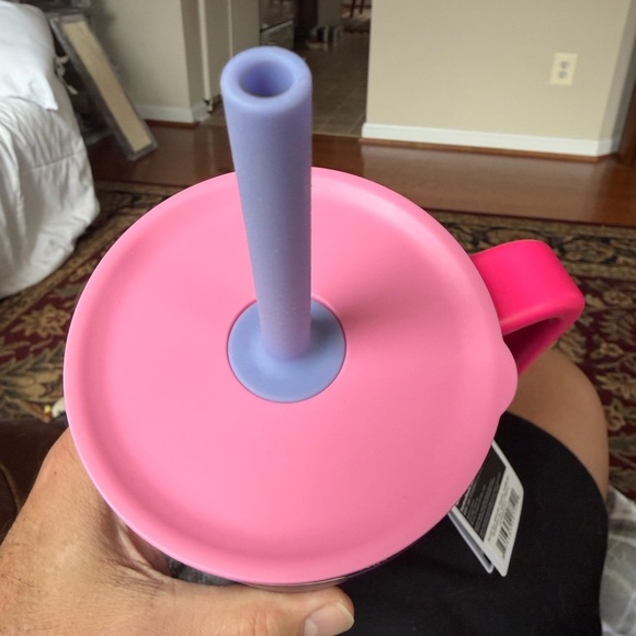 NWT Hydro Flask Limited Edition Plum Colored Bottle with Pink Handle. Minor dent - Picture 6 of 7